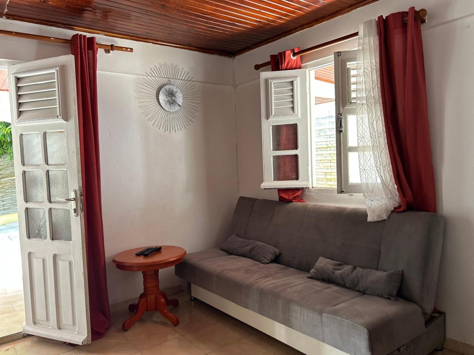 Villa A Louer A Sainte-Anne En Martinique Exterior foto